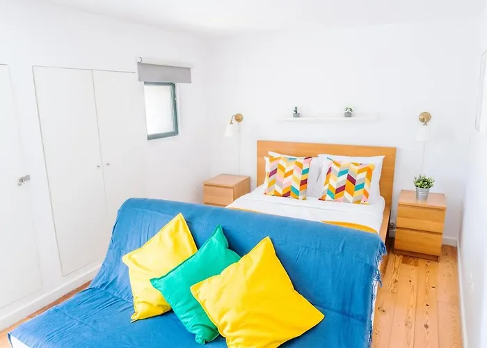 Next To Sao Jorge Castle Lisboa